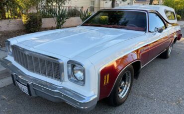 Chevrolet-el-camino-classic-1975-custom-2