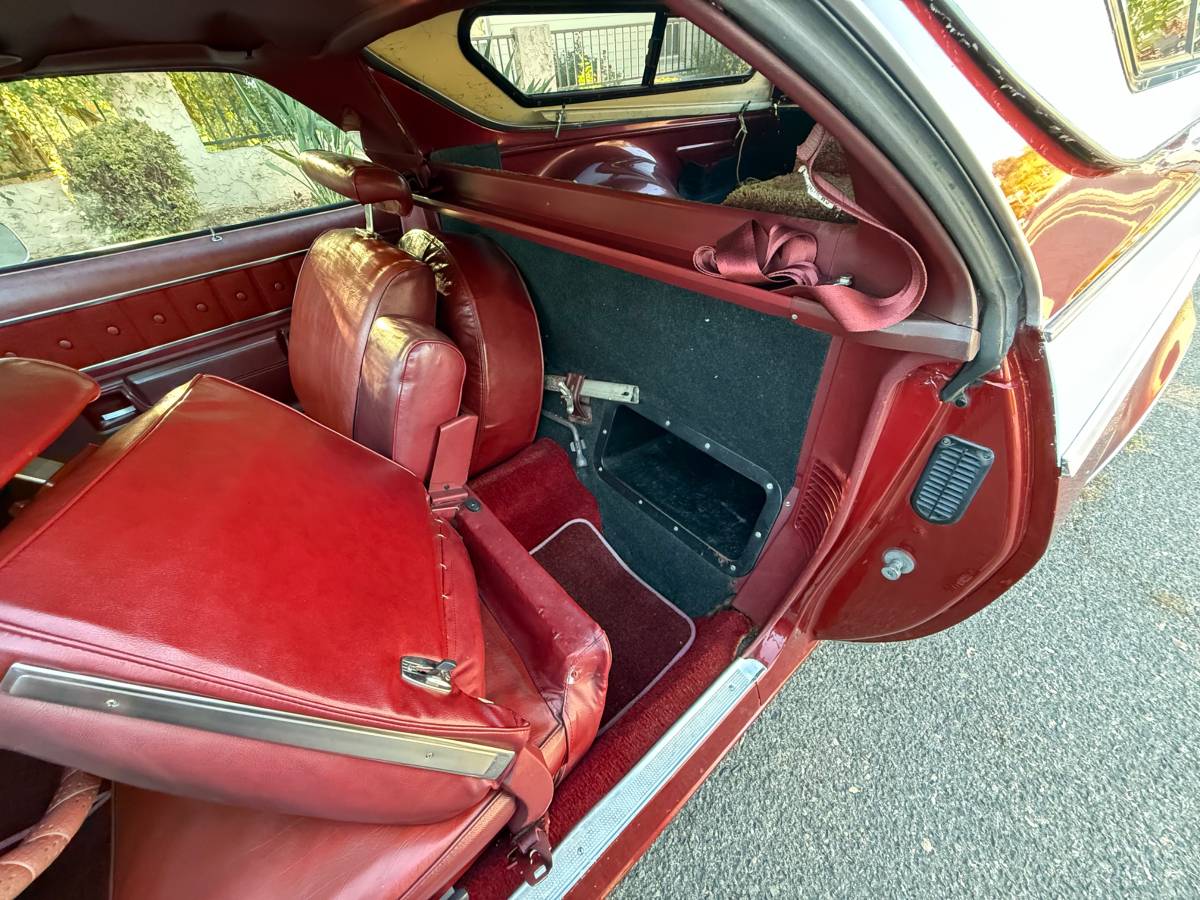 Chevrolet-el-camino-classic-1975-custom-8