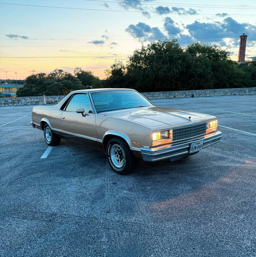 Chevrolet-el-camino-conquista-1985-brown-2