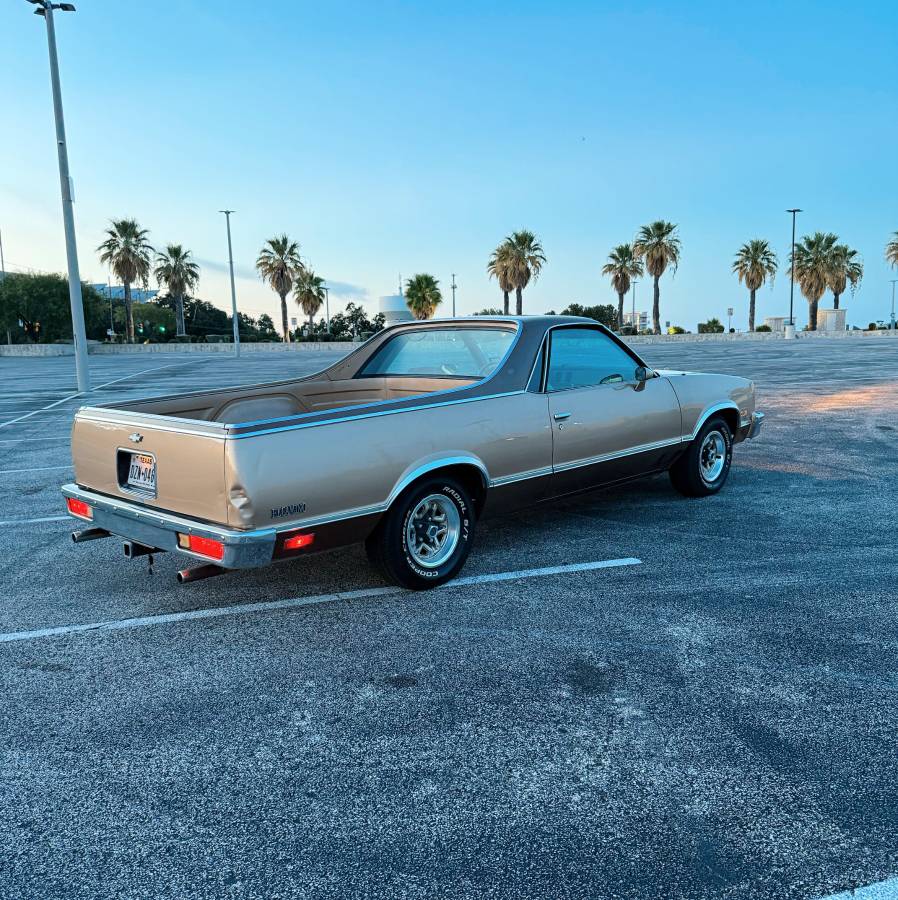 Chevrolet-el-camino-conquista-1985-brown-5