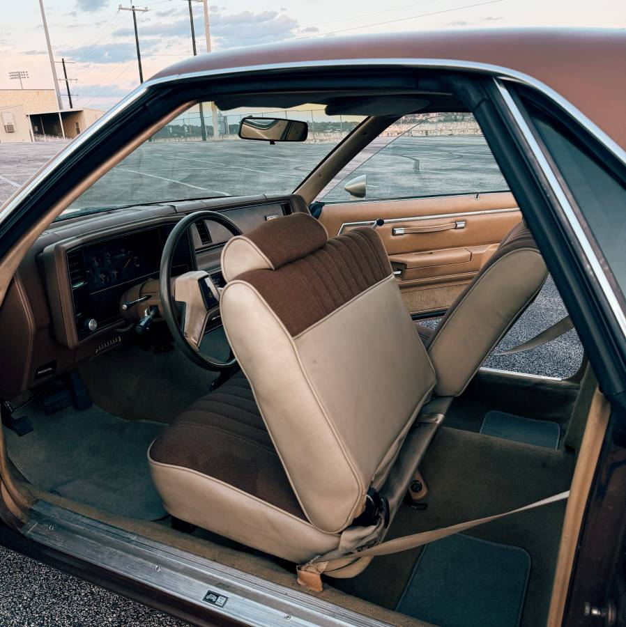 Chevrolet-el-camino-conquista-1985-brown-7