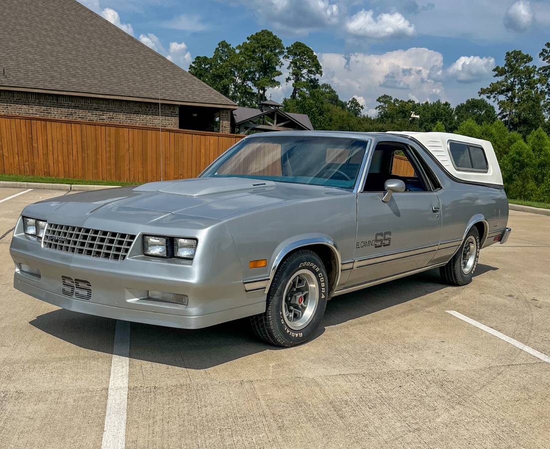 Chevrolet-el-camino-ss-1984-silver-4