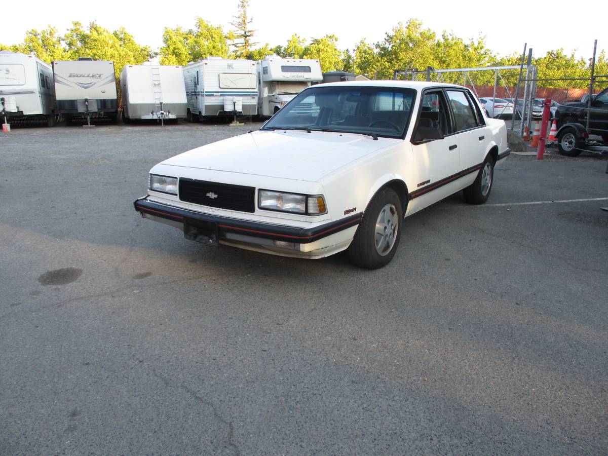 Chevrolet-euro-sport-1989-white-10