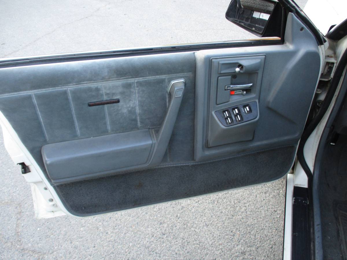Chevrolet-euro-sport-1989-white-4