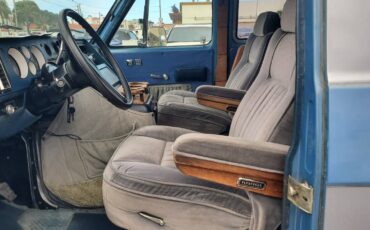 Chevrolet-g-series-34-ton-diesel-1983-blue-15