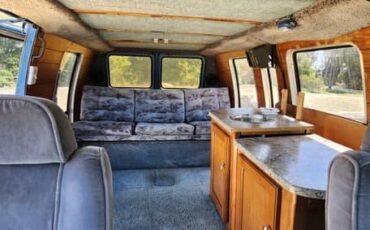 Chevrolet-g-series-34-ton-diesel-1983-blue-18