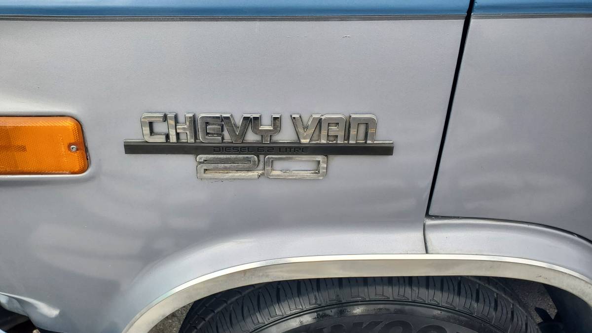 Chevrolet-g-series-34-ton-diesel-1983-blue-5