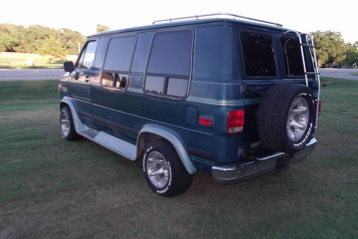 Chevrolet-g-series-34-ton-nominal-1993-green-3