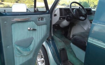 Chevrolet-g-series-34-ton-nominal-1993-green-8
