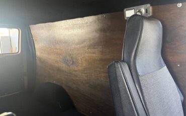 Chevrolet-g10-1971-grey-11