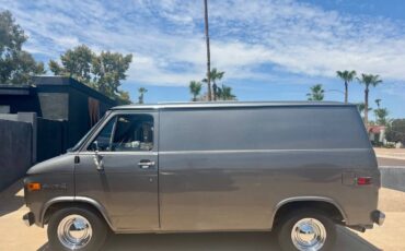 Chevrolet-g10-1971-grey-15