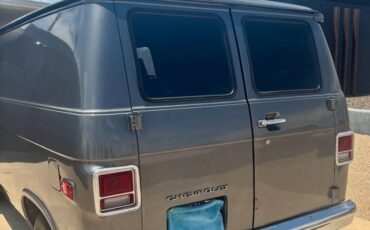 Chevrolet-g10-1971-grey-2