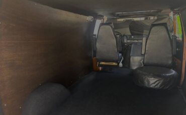 Chevrolet-g10-1971-grey-8