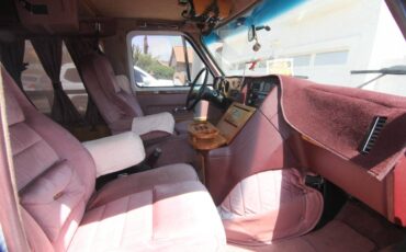 Chevrolet-g20-1988-10