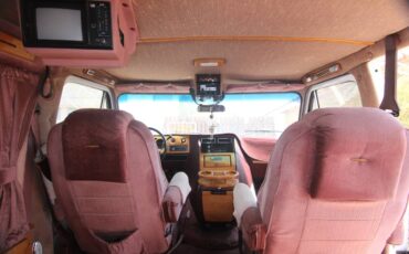 Chevrolet-g20-1988-4