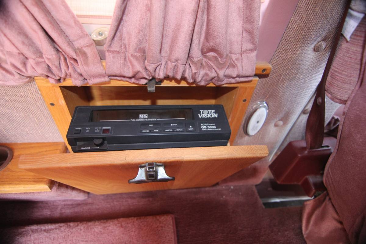 Chevrolet-g20-1988-5
