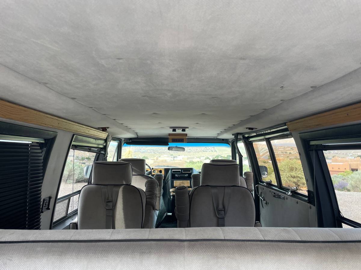 Chevrolet-g20-conversion-van-1988-red-16