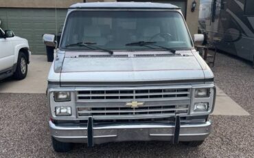 Chevrolet-g20-conversion-van-1988-red-5