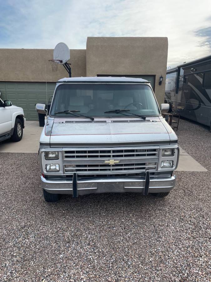 Chevrolet-g20-conversion-van-1988-red-5