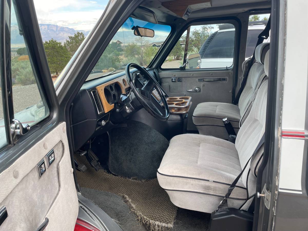 Chevrolet-g20-conversion-van-1988-red-7