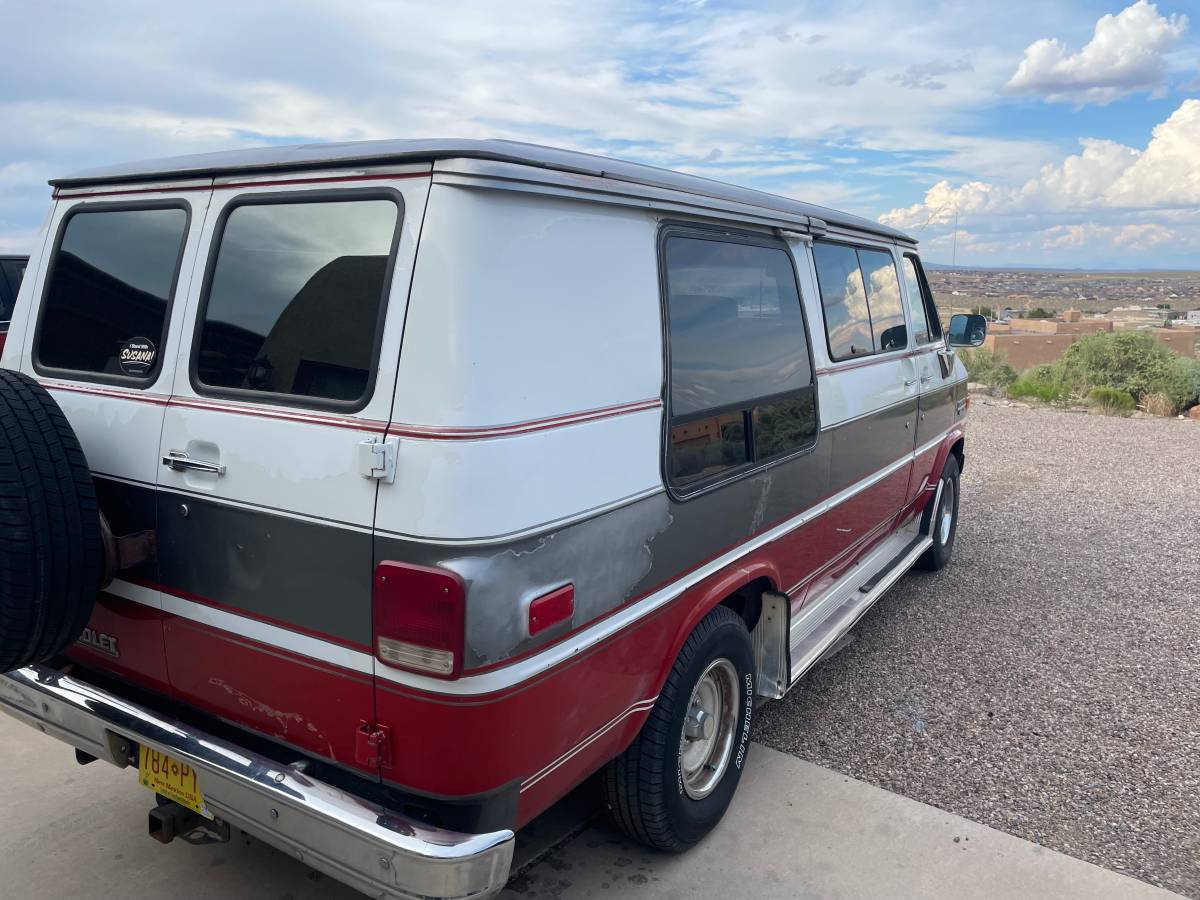 Chevrolet-g20-conversion-van-1988-red