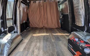 Chevrolet-g20-van-1984-1