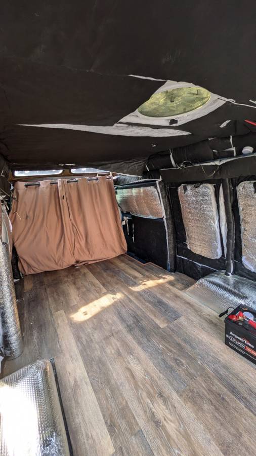 Chevrolet-g20-van-1984-4