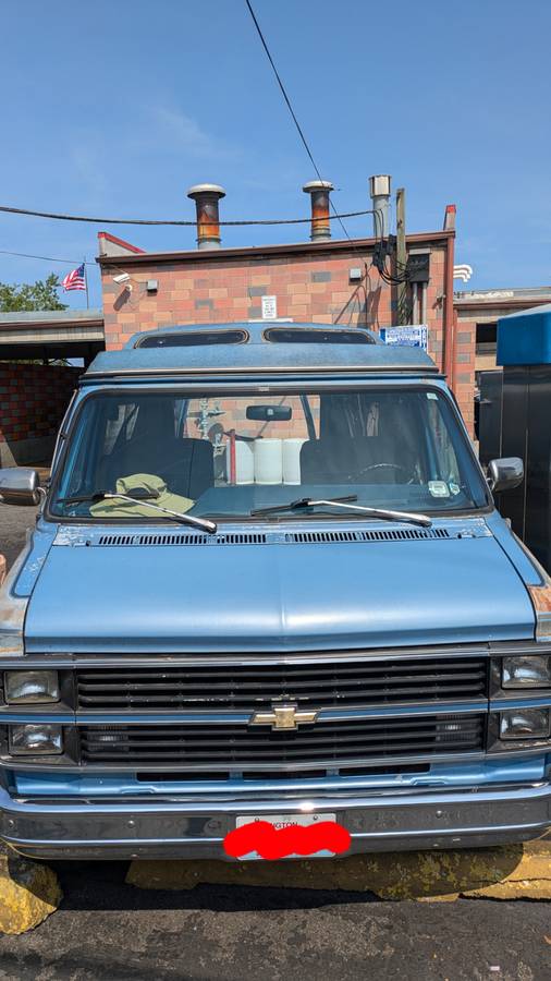 Chevrolet-g20-van-1984-7