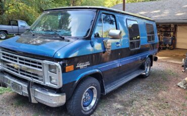 Chevrolet-g20-van-1986