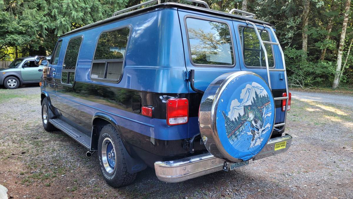Chevrolet-g20-van-1986-4