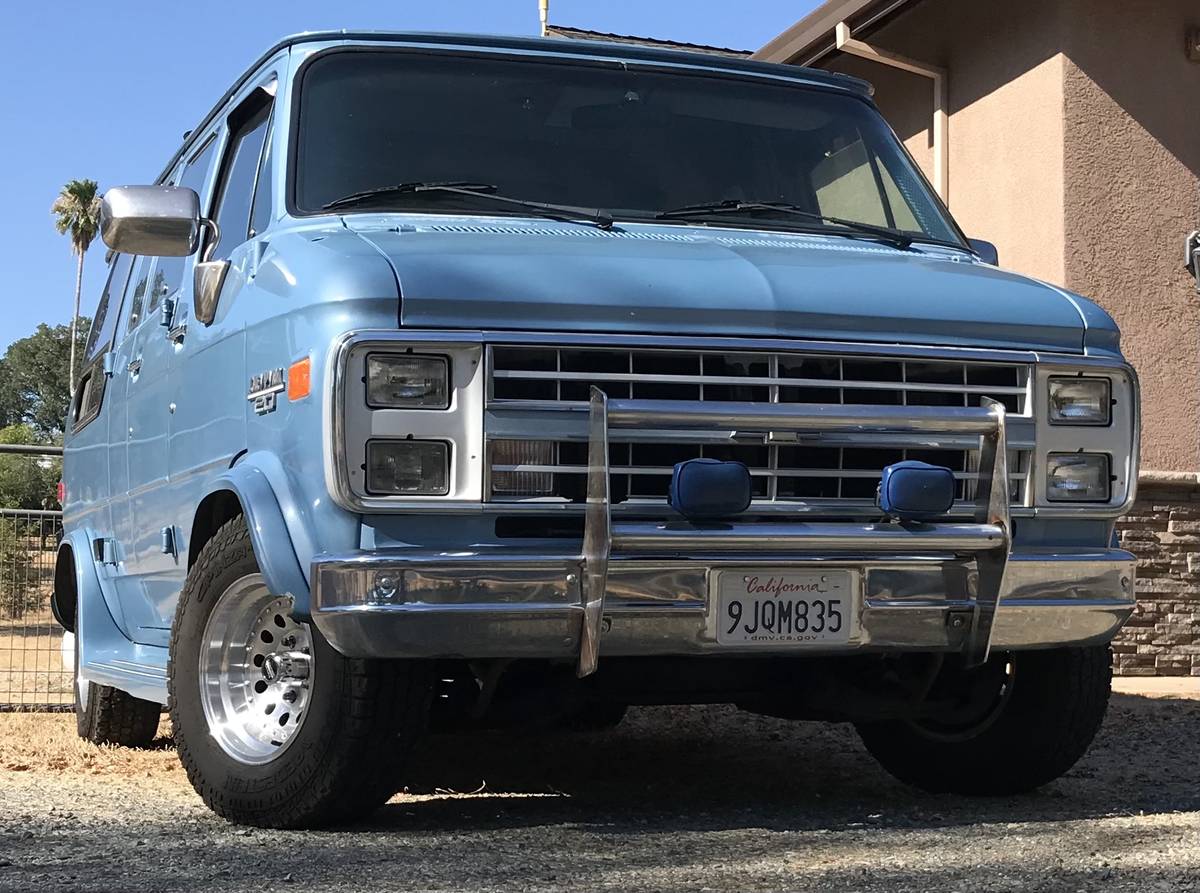 Chevrolet-g20-van-1987-blue-1