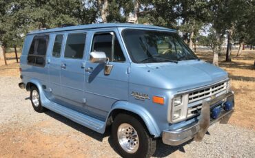 Chevrolet-g20-van-1987-blue-14