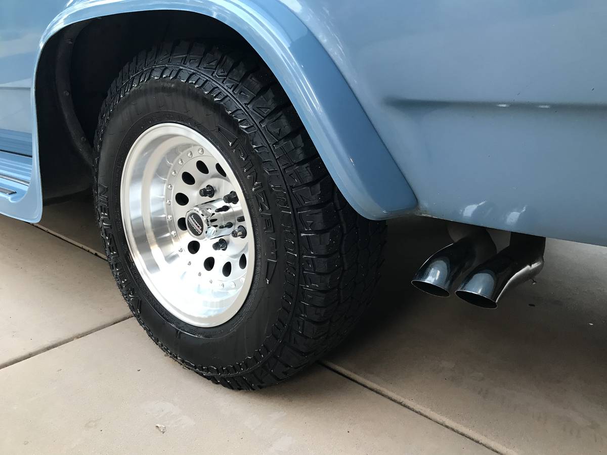 Chevrolet-g20-van-1987-blue-15