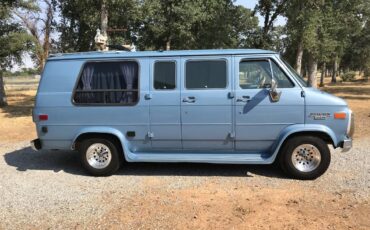 Chevrolet-g20-van-1987-blue-6