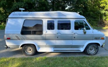 Chevrolet-g20-van-1990-white-1