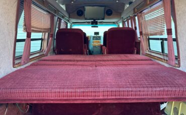 Chevrolet-g20-van-1990-white-23