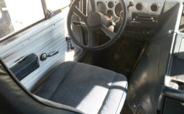 Chevrolet-g30-diesel-1990-white-12