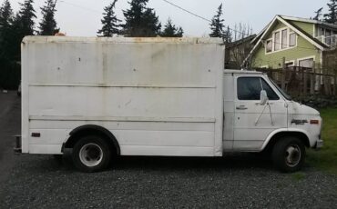 Chevrolet-g30-diesel-1990-white-2