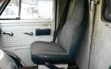 Chevrolet-g30-diesel-1990-white-5