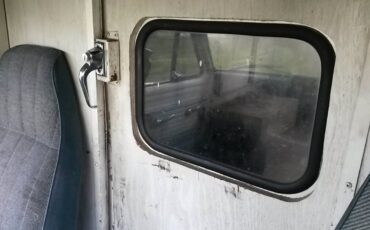 Chevrolet-g30-diesel-1990-white-7