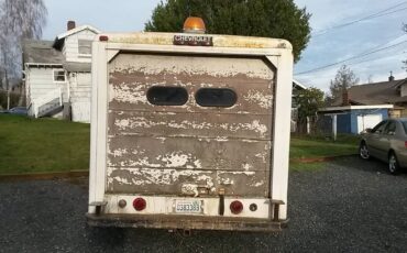 Chevrolet-g30-diesel-1990-white-8