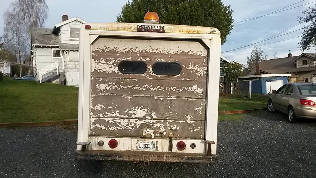 Chevrolet-g30-diesel-1990-white-8