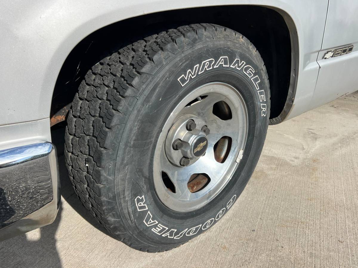 Chevrolet-gmt-400-12-ton-nominal-1988-silver-13