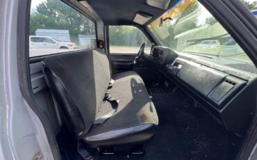 Chevrolet-gmt-400-12-ton-nominal-1988-silver-15