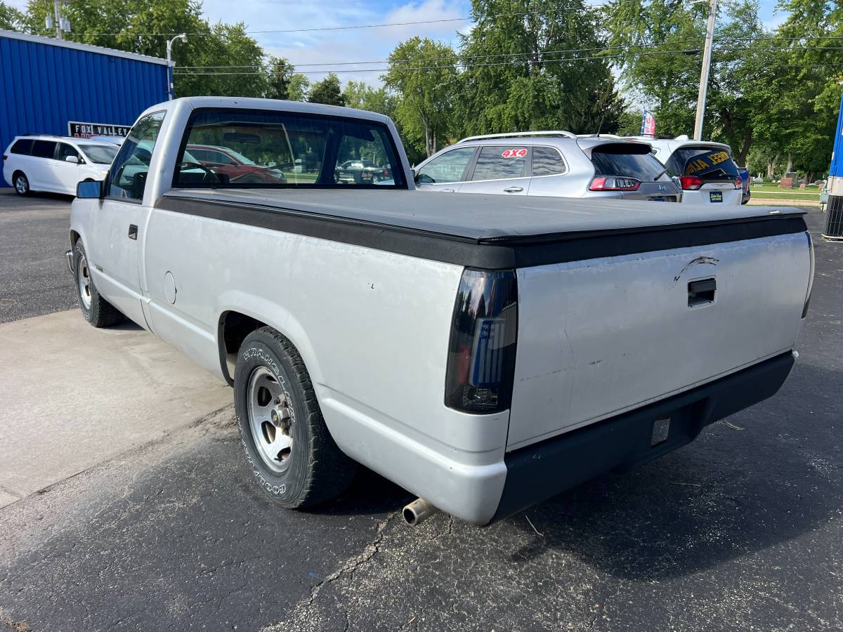 Chevrolet-gmt-400-12-ton-nominal-1988-silver-5