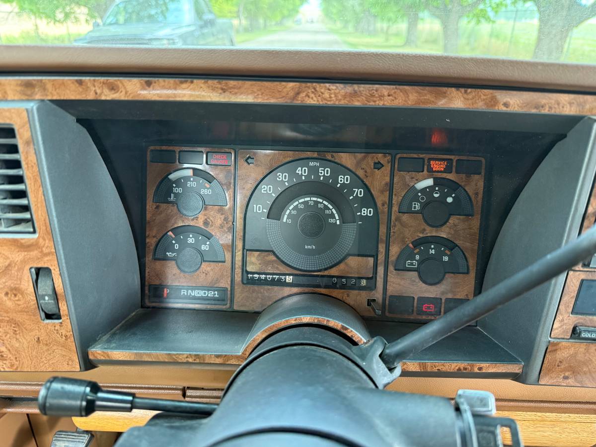 Chevrolet-gmt-400-12-ton-nominal-1989-brown-11