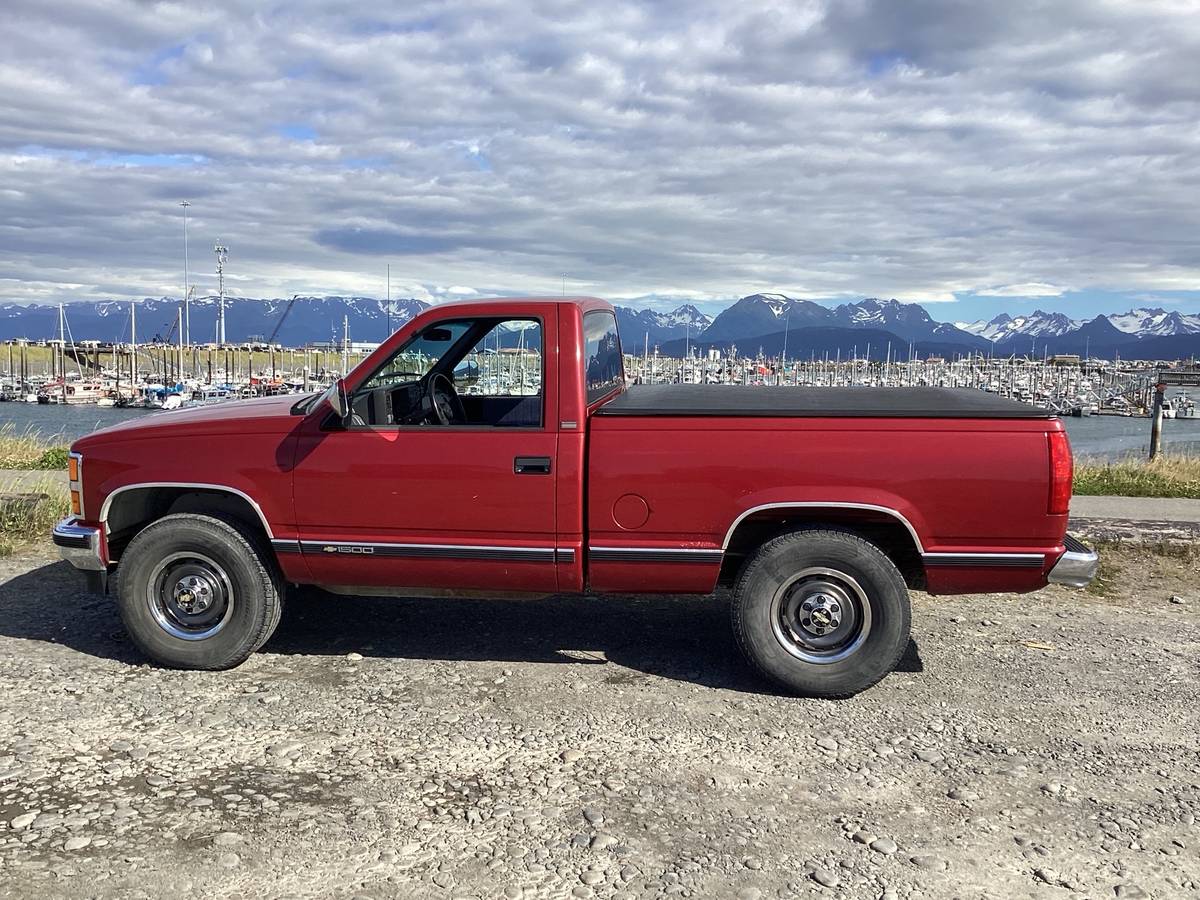 Chevrolet-gmt-400-12-ton-nominal-1990-red-21