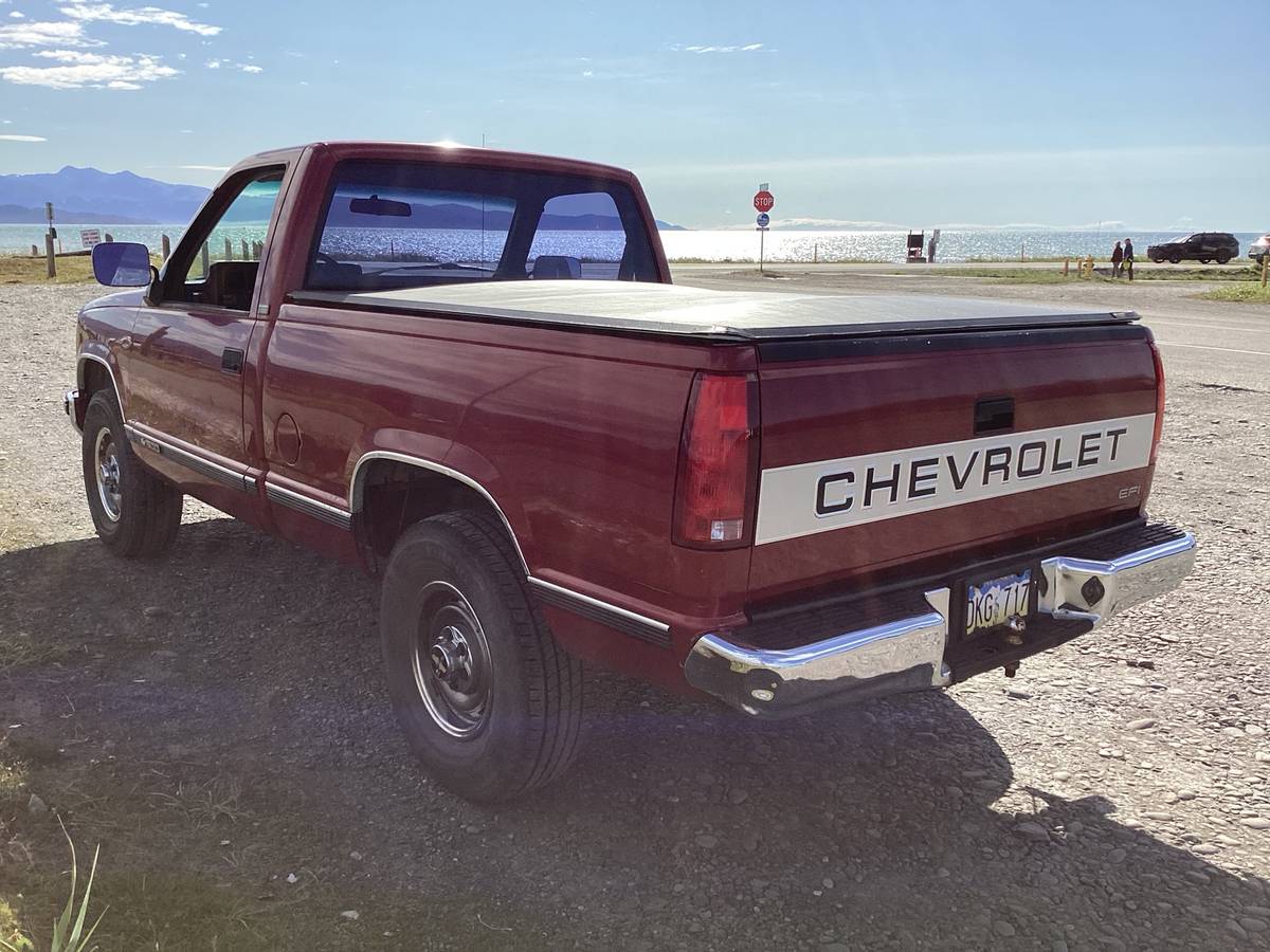 Chevrolet-gmt-400-12-ton-nominal-1990-red-25