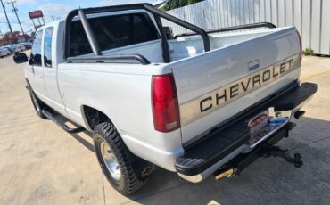 Chevrolet-gmt-400-12-ton-nominal-1990-white-2