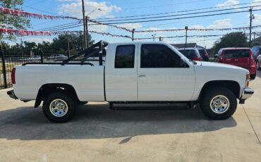 Chevrolet-gmt-400-12-ton-nominal-1990-white-5